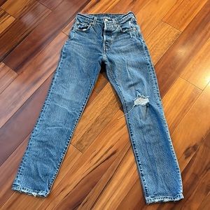 Levi’s 501 jeans Women’s Size 23 26” length